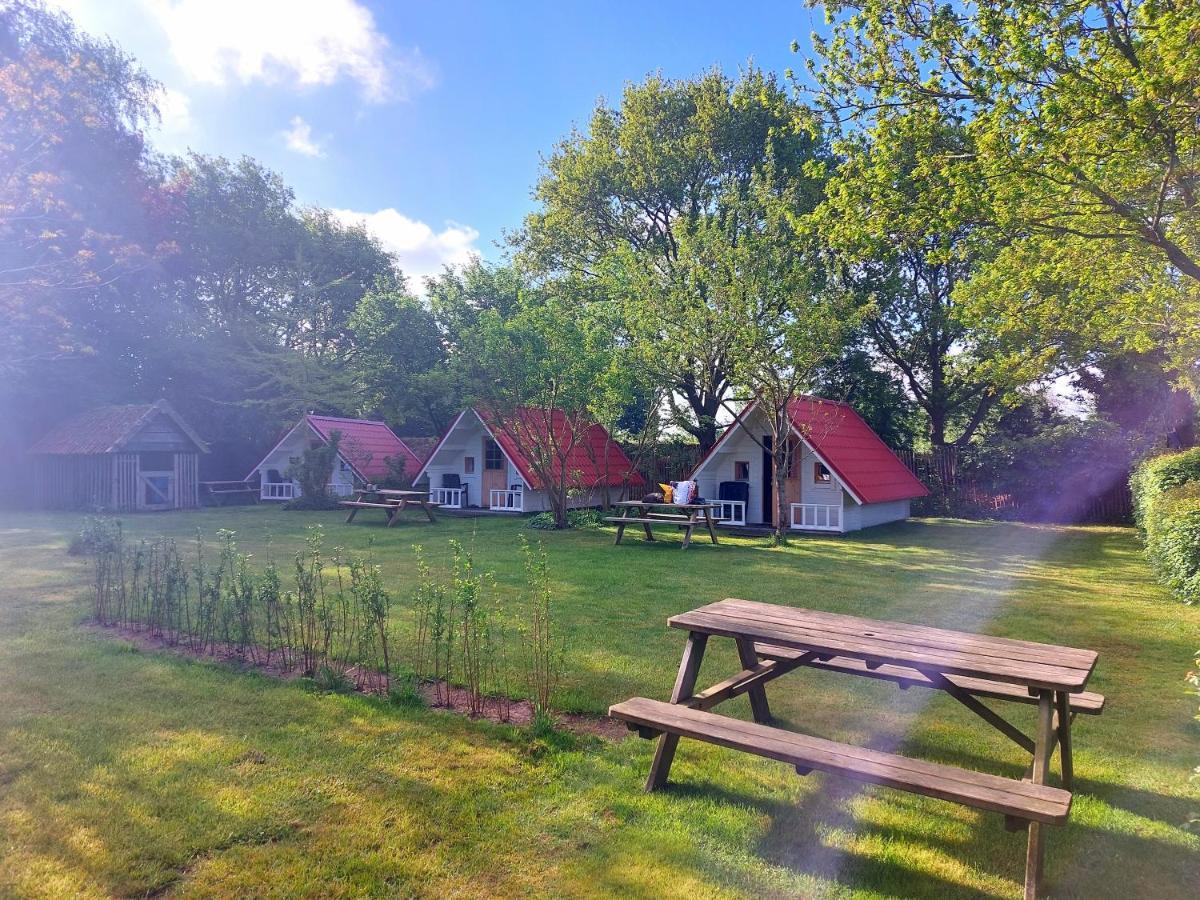 Slaaphuisjes Op Wielen Buitenwedde Westerwolde Exterior photo
